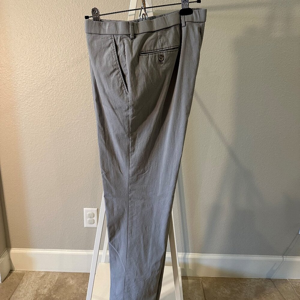 Tommy Hilfiger Men's Chino Pants